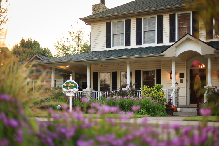 difference hotel in norman ok and bed and breakfast