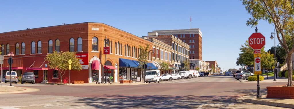 13 Best Small Towns in Oklahoma 3 Bartlesville Oklahoma - small town USA